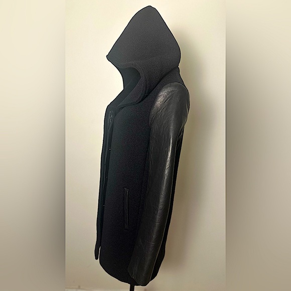 SOÏA & KYO Women’s Size Medium Black Wool Hooded Coat with Lamb Leather Sleeves - Picture 6 of 14